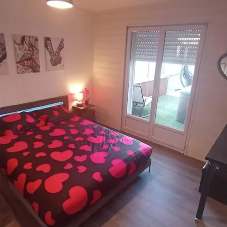 Apartament Perpignan Romantique Jacuzzi 66 *
